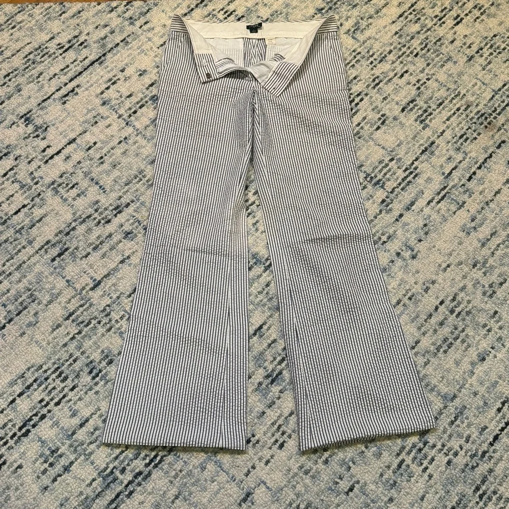 J Crew City Fit Seersucker Striped Flare Pants, Size 6 - Picture 6 of 16